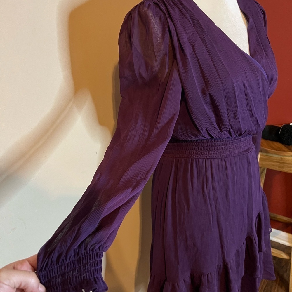 💃🏻DKNY Purple Ruffled Wrap Dress with Bishop Sleeves - Picture 5 of 7